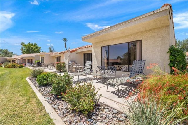 40514 Bay Hill Way, Palm Desert, CA 92211