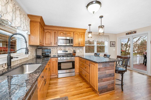 5 Meghan Drive, Nashua, NH 03063