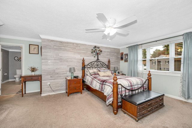 5 Meghan Drive, Nashua, NH 03063