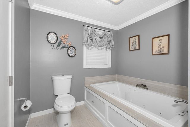 5 Meghan Drive, Nashua, NH 03063