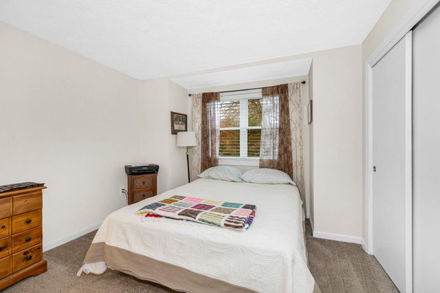 5 Meghan Drive, Nashua, NH 03063