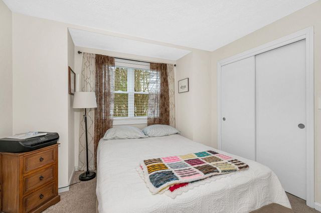 5 Meghan Drive, Nashua, NH 03063