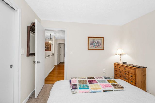 5 Meghan Drive, Nashua, NH 03063