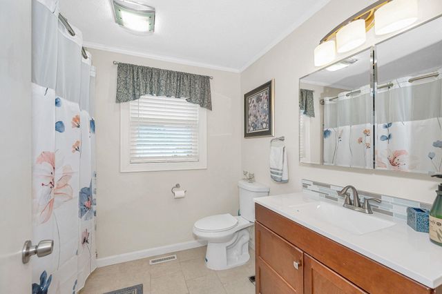 5 Meghan Drive, Nashua, NH 03063