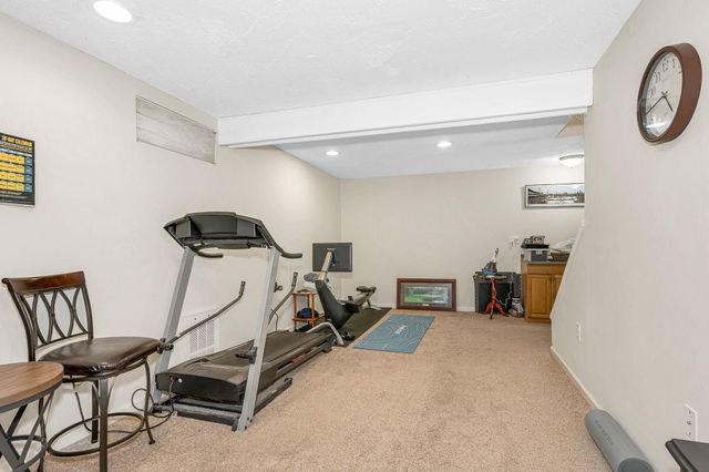 5 Meghan Drive, Nashua, NH 03063