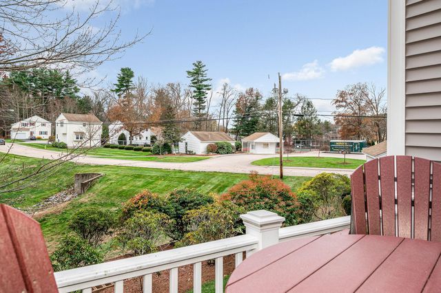 5 Meghan Drive, Nashua, NH 03063