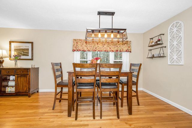 5 Meghan Drive, Nashua, NH 03063