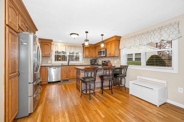 5 Meghan Drive, Nashua, NH 03063