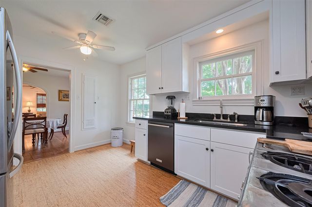 501 Gale Street, Houston, TX 77009