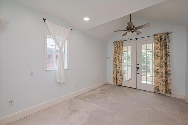 501 Gale Street, Houston, TX 77009