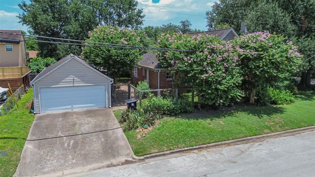 501 Gale Street, Houston, TX 77009