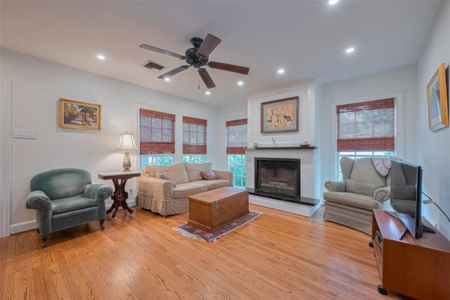 501 Gale Street, Houston, TX 77009