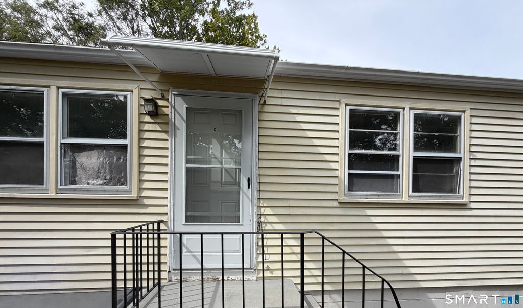 54 Monroe Street, Branford, CT 06405