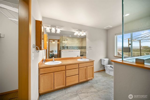 2095 Lasso Drive, Wenatchee, WA 98801