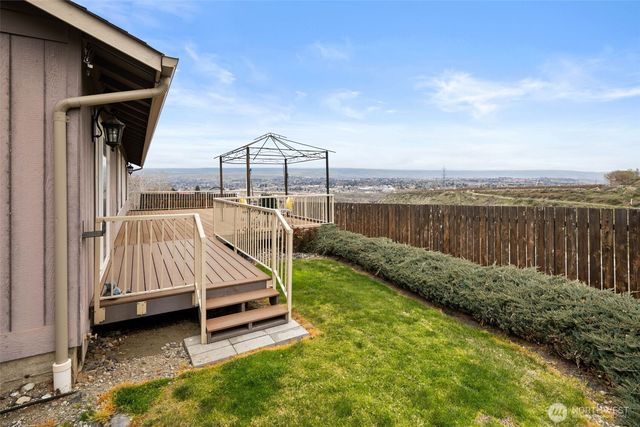 2095 Lasso Drive, Wenatchee, WA 98801