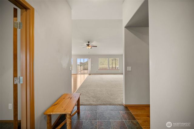 2095 Lasso Drive, Wenatchee, WA 98801