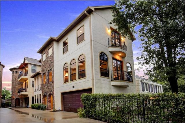 1826A Portsmouth Street, Houston, TX 77098