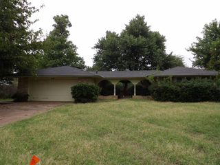 818 SW 26th Place, El Reno, OK 73036