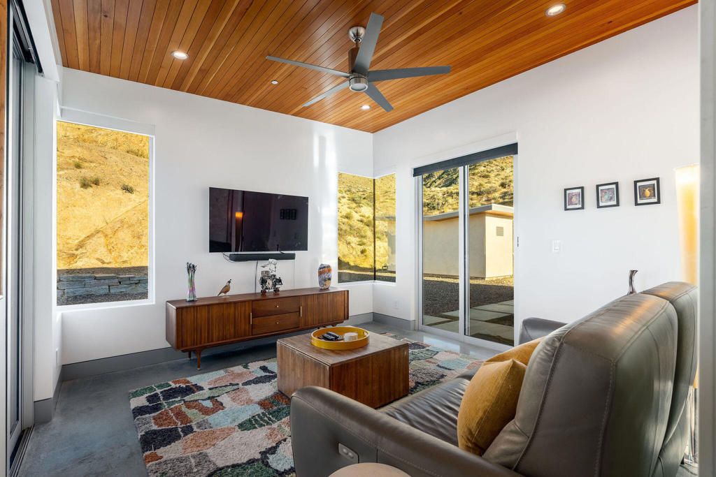 Image 14 of property listing at 53145 Northridge Road, Morongo Valley, CA 92256