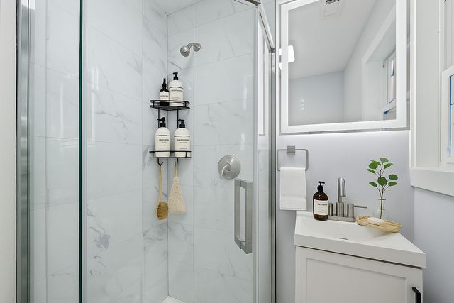 13518 S Avenue K, Chicago, IL 60633