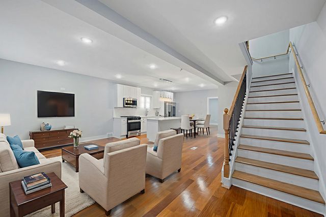 13518 S Avenue K, Chicago, IL 60633