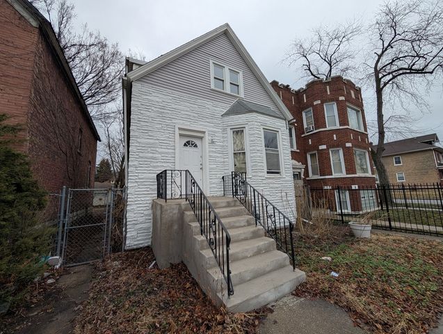 654 E 92nd Place, Chicago, IL 60619