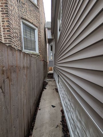 654 E 92nd Place, Chicago, IL 60619