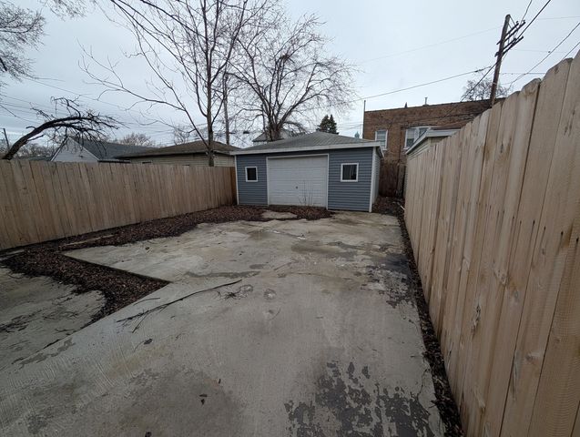 654 E 92nd Place, Chicago, IL 60619