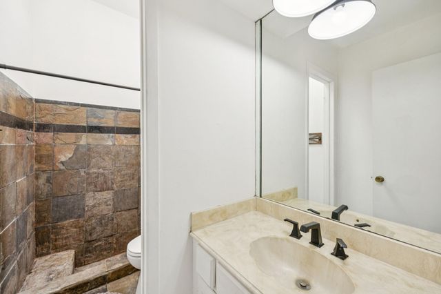 24617 Camwood Road, Huntsville, TX 77320