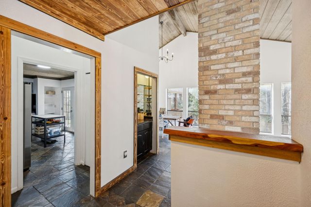 24617 Camwood Road, Huntsville, TX 77320