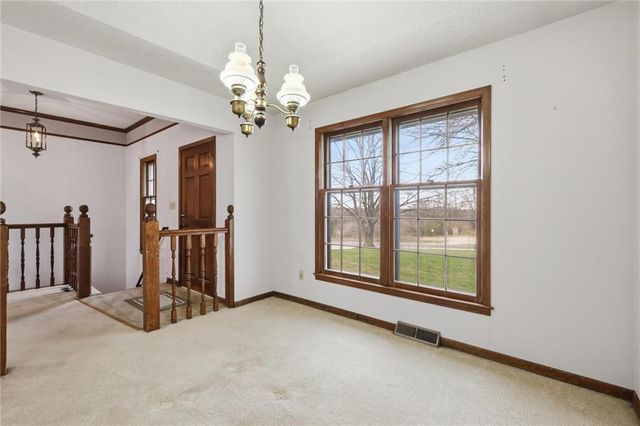 24801 E Cowherd Road, Blue Springs, MO 64015