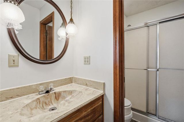 24801 E Cowherd Road, Blue Springs, MO 64015