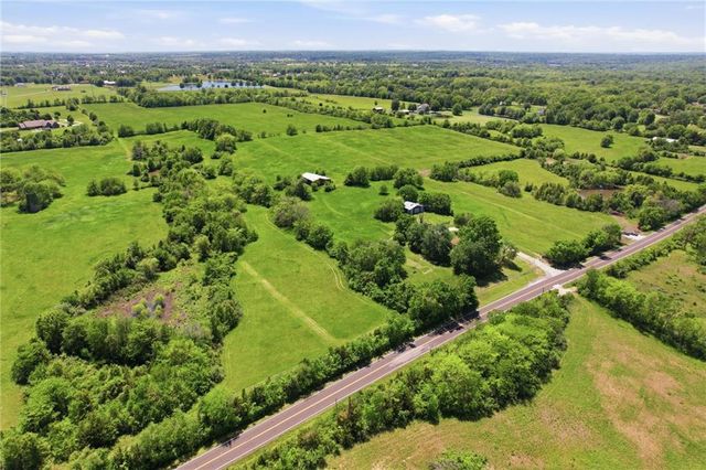 24801 E Cowherd Road, Blue Springs, MO 64015