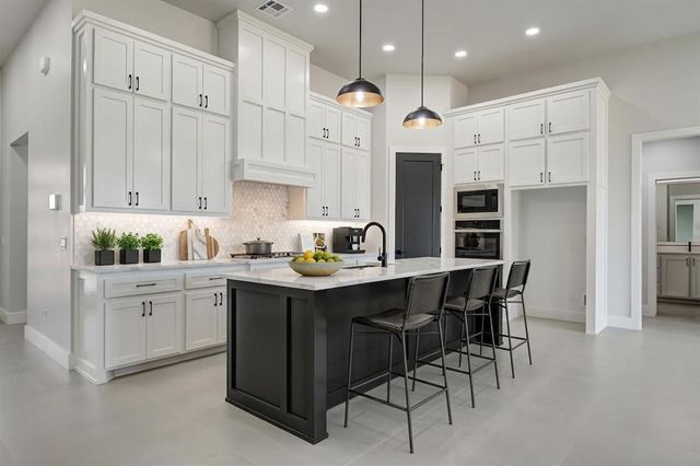 7120 NW 155th Street, Edmond, OK 73013