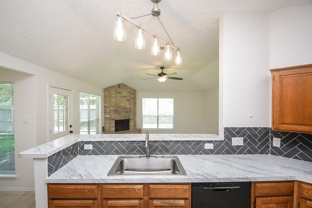 2303 Old Dixie Drive, Richmond, TX 77406