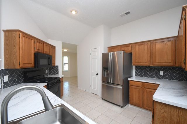 2303 Old Dixie Drive, Richmond, TX 77406