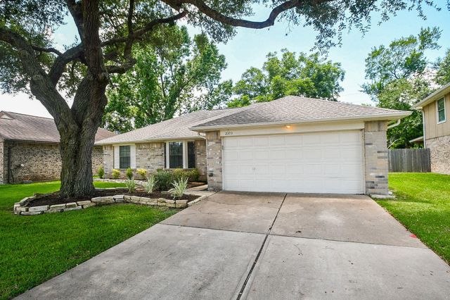 2303 Old Dixie Drive, Richmond, TX 77406