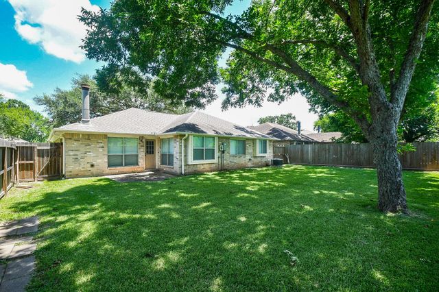2303 Old Dixie Drive, Richmond, TX 77406