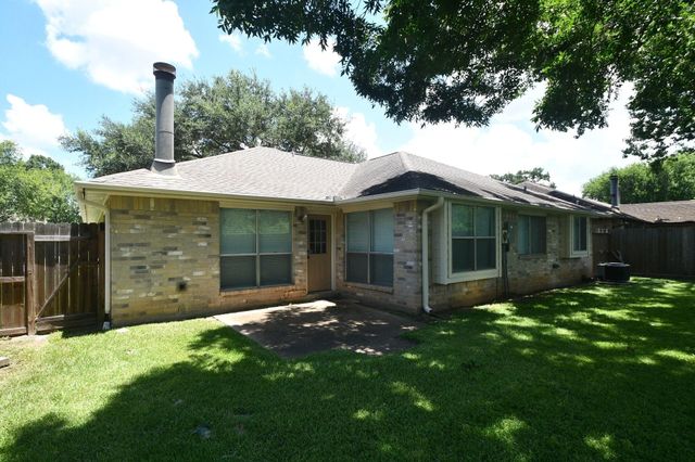 2303 Old Dixie Drive, Richmond, TX 77406