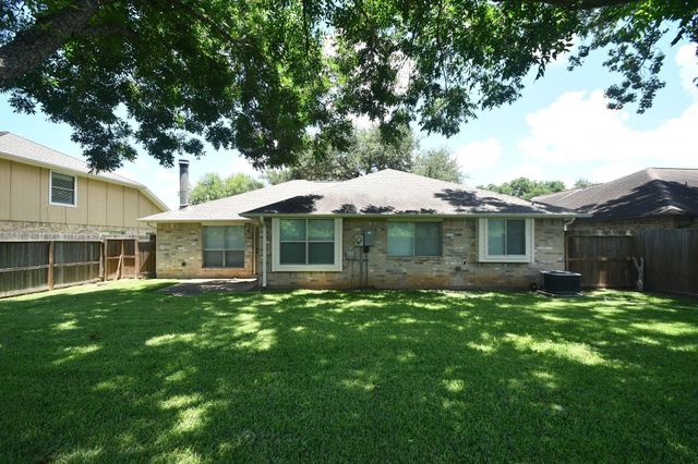 2303 Old Dixie Drive, Richmond, TX 77406