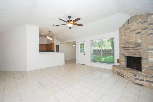2303 Old Dixie Drive, Richmond, TX 77406