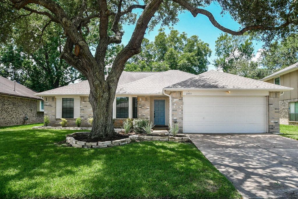 2303 Old Dixie Drive, Richmond, TX 77406