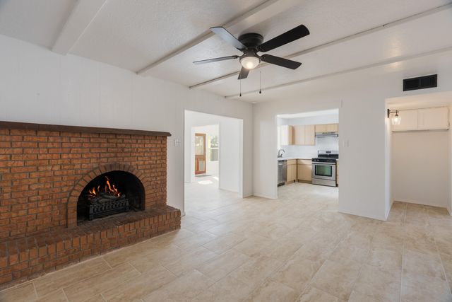 4310 Nicole Court SW, Albuquerque, NM 87105