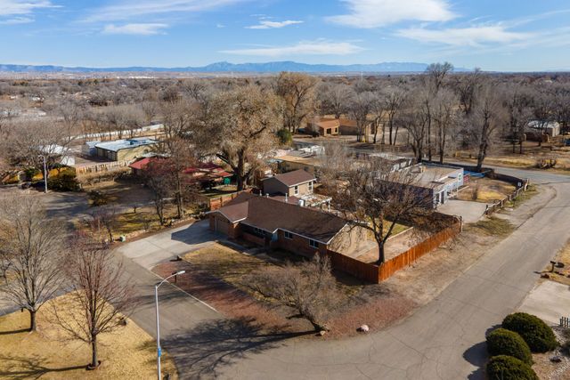 4310 Nicole Court SW, Albuquerque, NM 87105