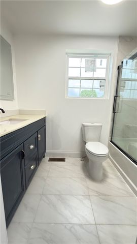 898 Speyer Ave, Monaca, PA 15061