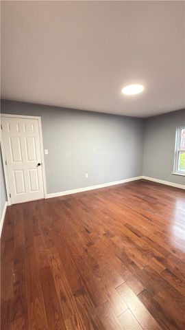 898 Speyer Ave, Monaca, PA 15061