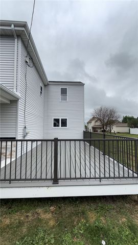898 Speyer Ave, Monaca, PA 15061