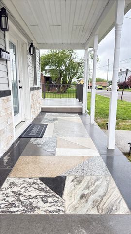 898 Speyer Ave, Monaca, PA 15061