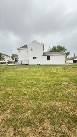 898 Speyer Ave, Monaca, PA 15061