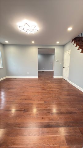 898 Speyer Ave, Monaca, PA 15061